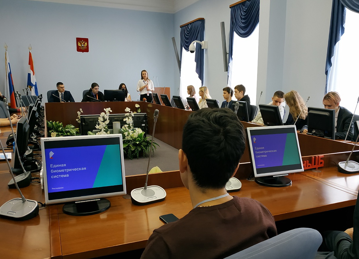 Галерея